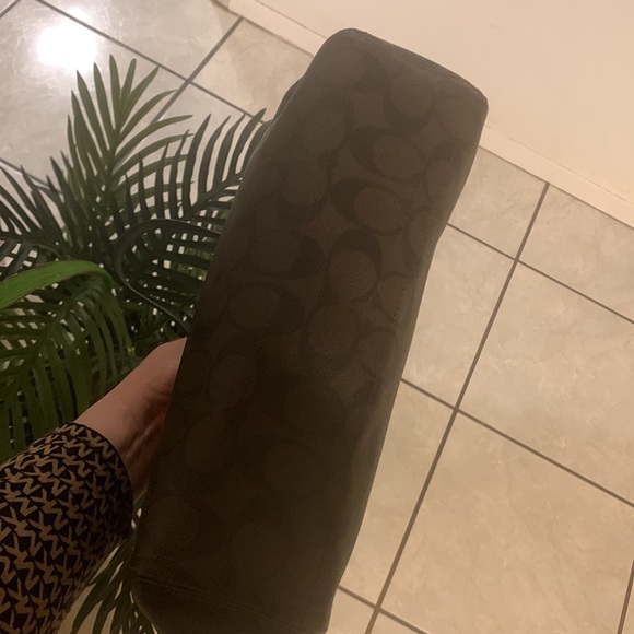 Coach Handbag - Picture 5 of 6